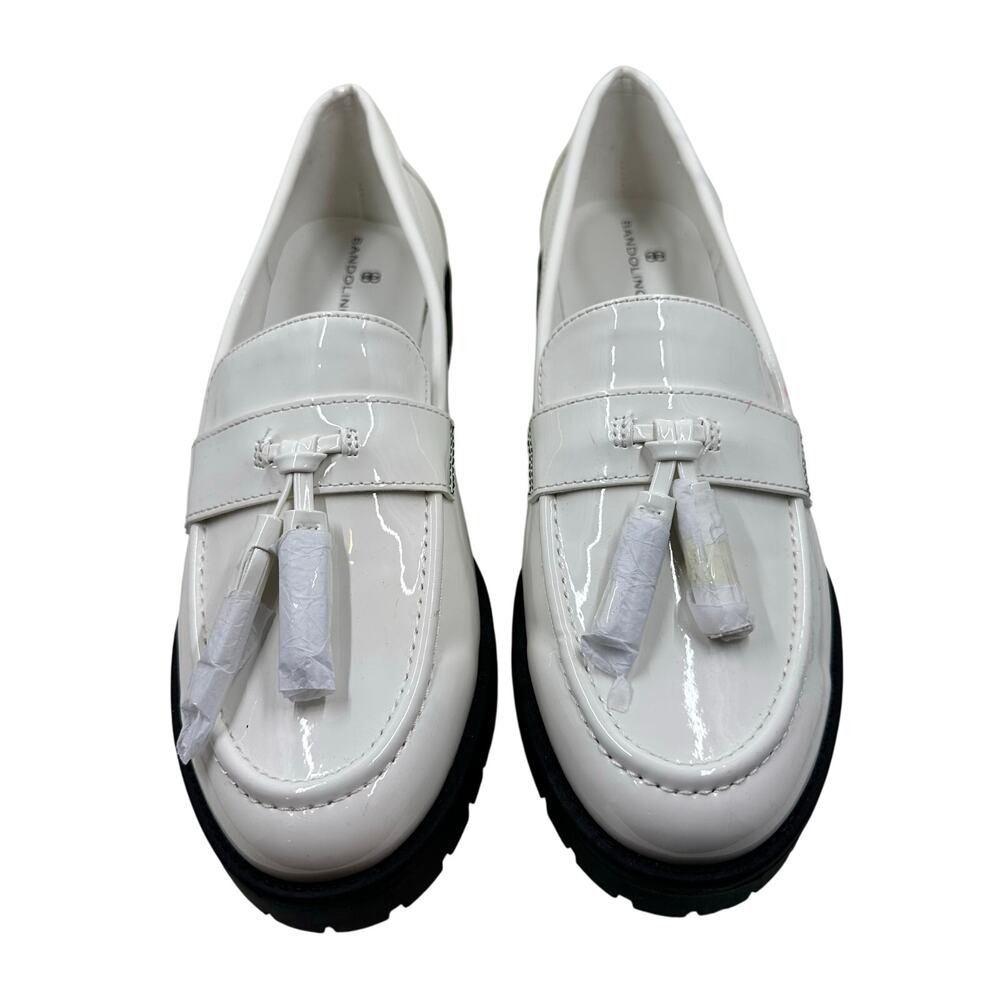 Bandolino‎ Fillup Loafers 9 Off-White Patent Leather Platform Tassel Slip-On